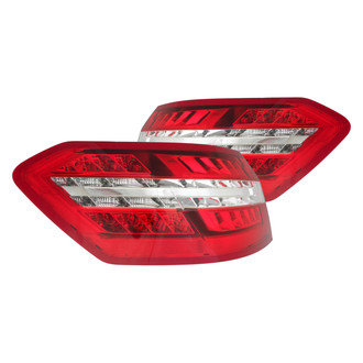 Eagle Eyes® - Driver and Passenger Side Outer Replacement Tail Lights (Standard Line)