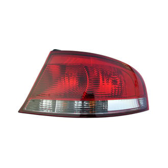 Eagle Eyes® - Passenger Side Replacement Tail Light (Standard Line)