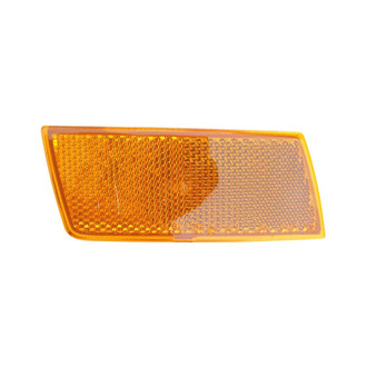 Eagle Eyes® - Passenger Side Replacement Side Marker Light (Standard Line)