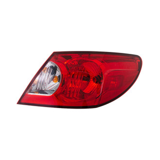 Eagle Eyes® CS221-B000R - Passenger Side Outer Replacement Tail Light (Standard Line)