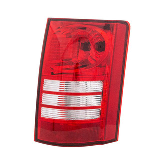 Eagle Eyes® - Passenger Side Replacement Tail Light (Standard Line)