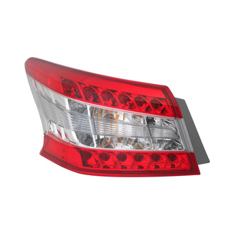 Eagle Eyes® - Driver Side Outer Replacement Tail Light (Standard Line)