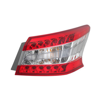 Eagle Eyes® - Passenger Side Outer Replacement Tail Light (Standard Line)