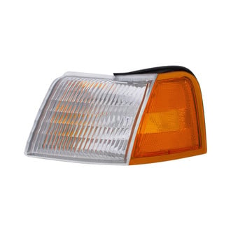 Eagle Eyes® - Driver Side Replacement Turn Signal/Corner Light (Standard Line)