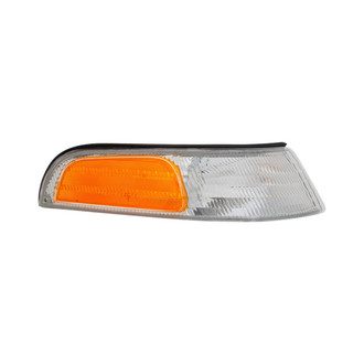 Eagle Eyes® - Passenger Side Replacement Turn Signal/Corner Light (Standard Line)