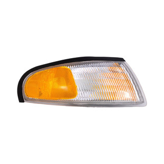Eagle Eyes® - Passenger Side Replacement Turn Signal/Corner Light (Standard Line)