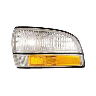 Eagle Eyes® - Driver Side Replacement Turn Signal/Corner Light (Standard Line)