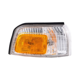 Eagle Eyes® - Passenger Side Replacement Turn Signal/Corner Light (Standard Line)