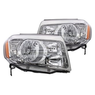 Eagle Eyes® - Driver and Passenger Side Replacement Headlights (Standard Line)