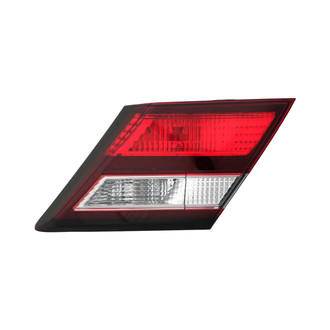 Eagle Eyes® - Passenger Side Inner Replacement Tail Light (Standard Line)