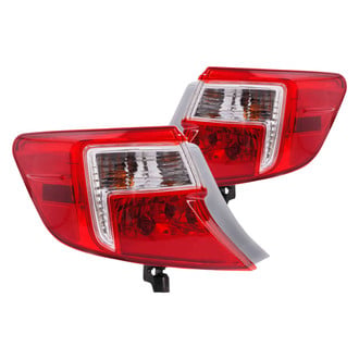 Eagle Eyes® - Replacement Tail Light (Standard Line)