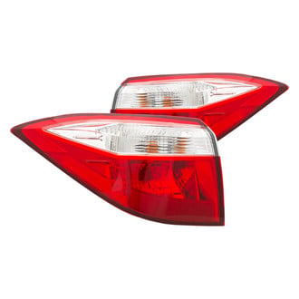 Eagle Eyes® - Driver and Passenger Side Outer Replacement Tail Lights (Standard Line)