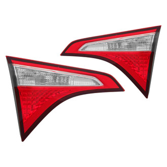 Eagle Eyes® - Driver and Passenger Side Inner Replacement Tail Lights (Standard Line)