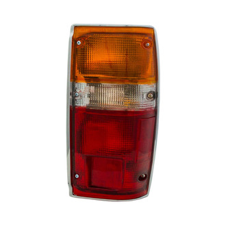 Eagle Eyes® - Passenger Side Replacement Tail Light (Standard Line)