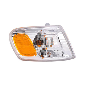 Eagle Eyes® - Passenger Side Replacement Turn Signal/Corner Light (Standard Line)
