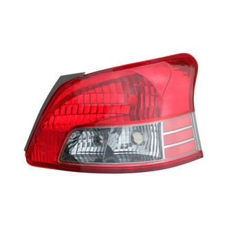 Eagle Eyes® TY921-U100R - Passenger Side Replacement Tail Light Lens and Housing (Standard Line)