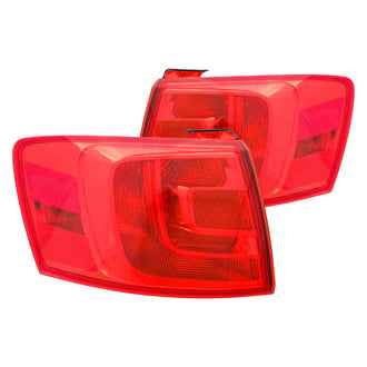 Eagle Eyes® - Factory Replacement Tail Lights