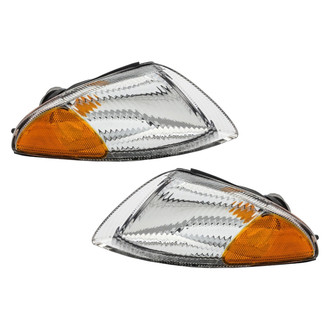 Eagle Eyes® - Driver Side Replacement Turn Signal/Corner Light Set (Standard Line)