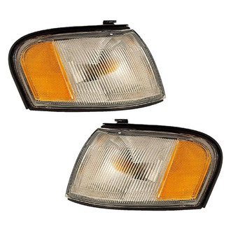 Eagle Eyes® - Driver Side Replacement Turn Signal/Corner Light Set (Standard Line)