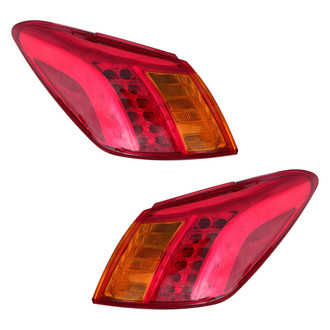 Eagle Eyes® - Driver and Passenger Side Replacement Tail Lights (Standard Line)