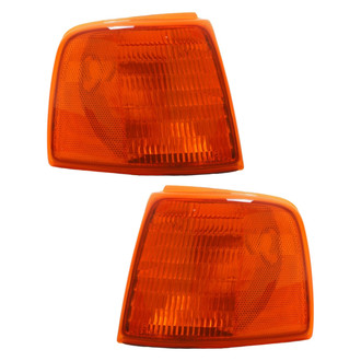 Eagle Eyes® - Driver Side Replacement Turn Signal/Corner Light Set (Standard Line)