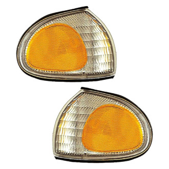 Eagle Eyes® - Driver Side Replacement Turn Signal/Corner Light Set (Standard Line)