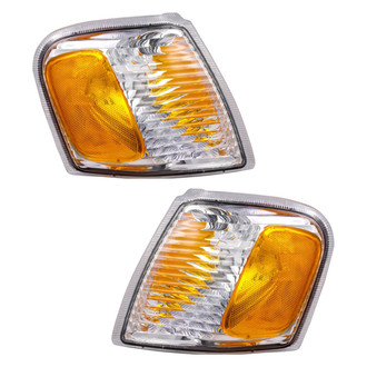 Eagle Eyes® - Driver Side Replacement Turn Signal/Corner Light Set (Standard Line)