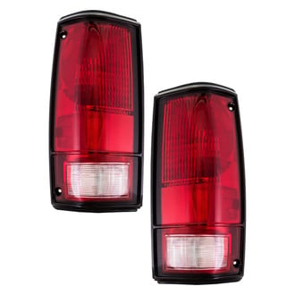 Eagle Eyes® - Driver and Passenger Side Replacement Tail Lights (Standard Line)