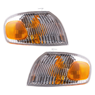 Eagle Eyes® - Driver Side Replacement Turn Signal/Corner Light Set (Standard Line)