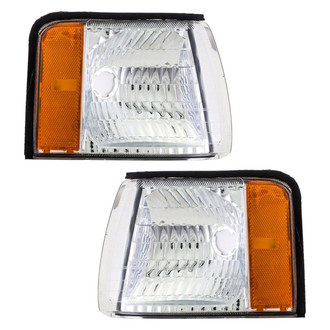 Eagle Eyes® - Driver Side Replacement Turn Signal/Cornering Light Set (Standard Line)