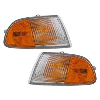 Eagle Eyes® - Driver Side Replacement Turn Signal/Corner Light Set (Standard Line)
