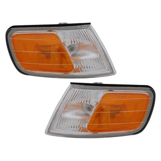 Eagle Eyes® - Driver Side Replacement Turn Signal/Corner Light Set (Standard Line)