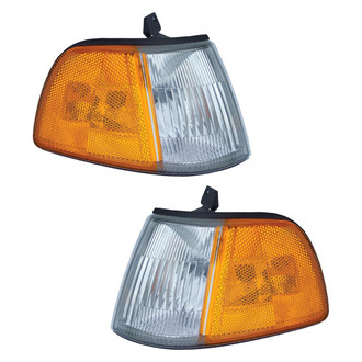 Eagle Eyes® - Driver Side Replacement Turn Signal/Corner Light Set (Standard Line)