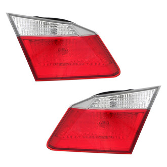 Eagle Eyes® - Driver and Passenger Side Inner Replacement Tail Lights (Standard Line)