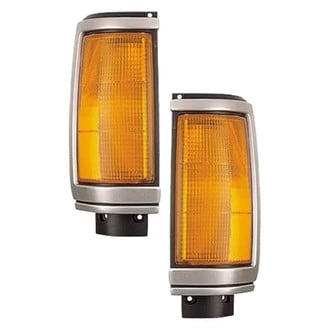 Eagle Eyes® - Driver Side Replacement Turn Signal/Corner Light Set (Standard Line)