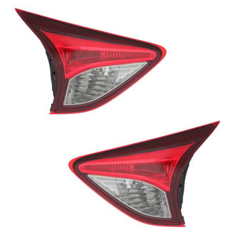Eagle Eyes® - Driver and Passenger Side Inner Replacement Tail Lights (Standard Line)