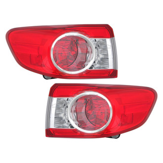 Eagle Eyes® - Driver and Passenger Side Outer Replacement Tail Lights (Standard Line)