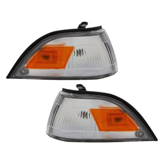 Eagle Eyes® - Driver Side Replacement Turn Signal/Corner Light Set (Standard Line)