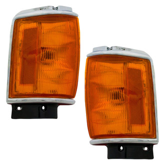 Eagle Eyes® - Driver Side Replacement Turn Signal/Corner Light Set (Standard Line)