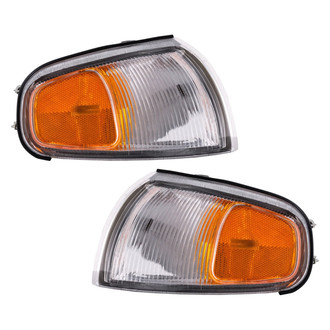 Eagle Eyes® - Driver Side Replacement Turn Signal/Corner Light Set (Standard Line)