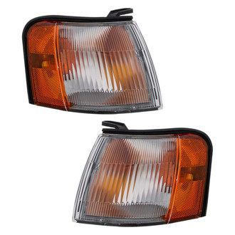 Eagle Eyes® - Driver Side Replacement Turn Signal/Corner Light Set (Standard Line)