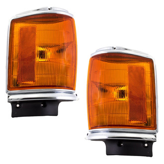 Eagle Eyes® - Driver Side Replacement Turn Signal/Corner Light Set (Standard Line)