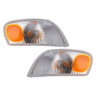 Eagle Eyes® - Driver Side Replacement Turn Signal/Corner Light Set (Standard Line)