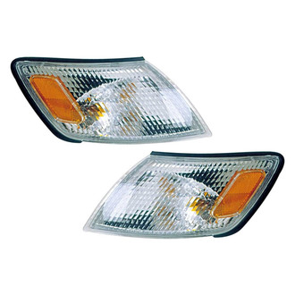Eagle Eyes® - Driver Side Replacement Turn Signal/Corner Light Set (Standard Line)