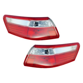 Eagle Eyes® - Driver and Passenger Side Outer Replacement Tail Light Lens and Housings (Standard Line)