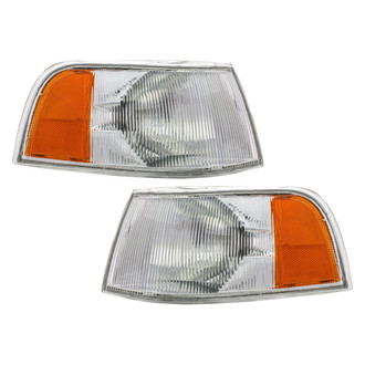 Eagle Eyes® - Driver Side Replacement Turn Signal/Corner Light Set (Standard Line)