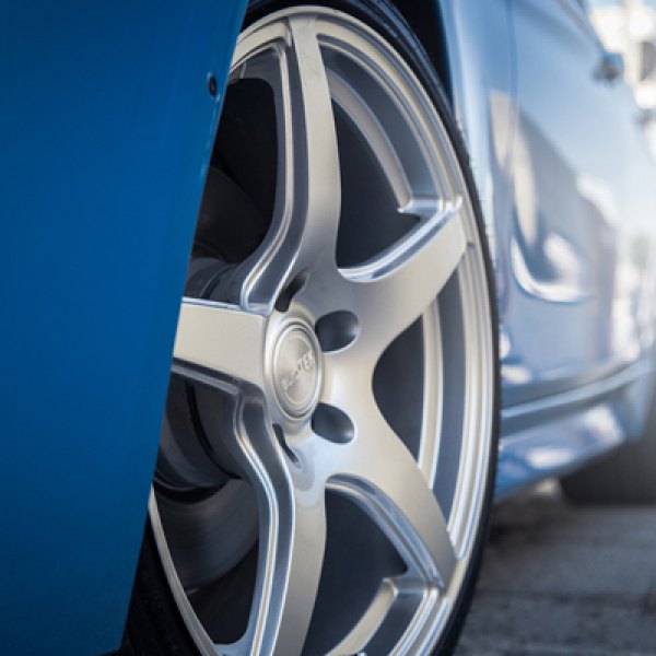 EUROTEK® - UO8 Hyper Silver on BMW 3-Series - Close-Up View