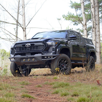 Fab Fours® - Ultra Light Hybrid Full Width Black Powder Coated Front Winch Pre-Runner Bumper