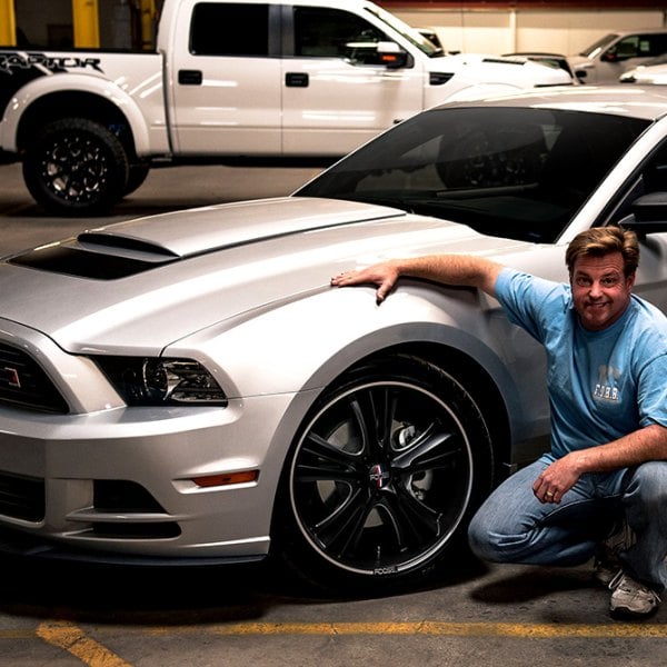 FOOSE® - KNUCKLE BUSTER Black with Milled Groove on Ford Mustang