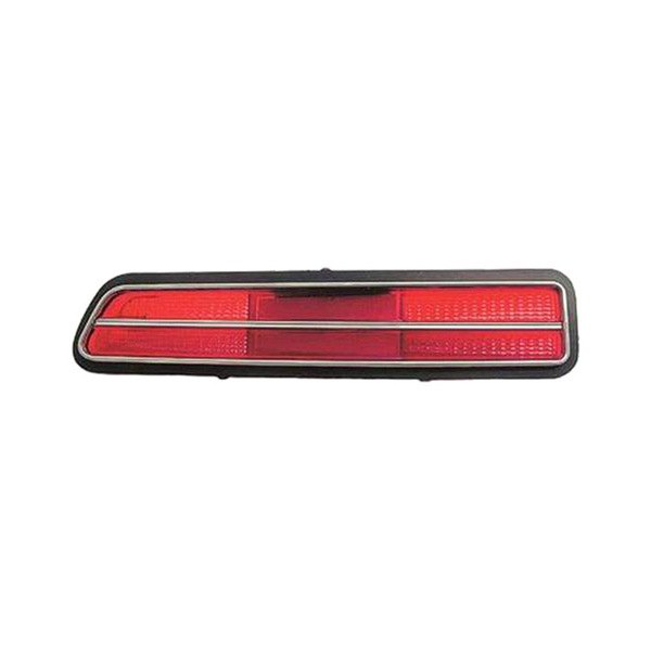 Goodmark® - Driver Side Replacement Tail Light Lens, Chevy Camaro